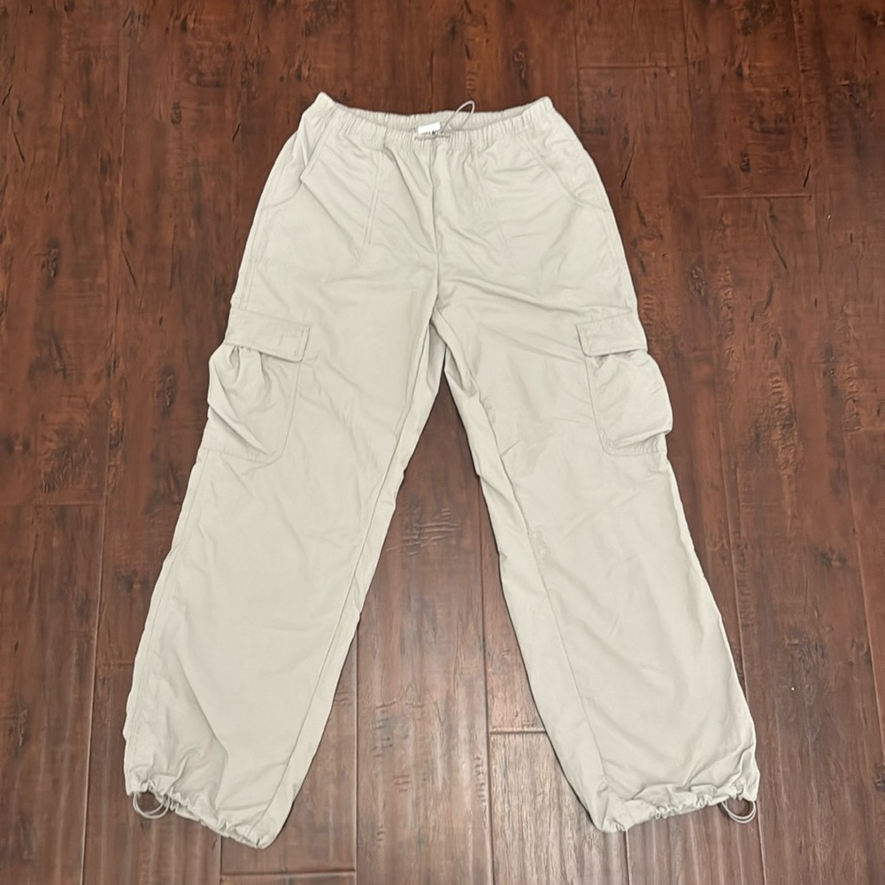 Aritzia TNA Tyron Cargo Pant in Light Grey Women’s S